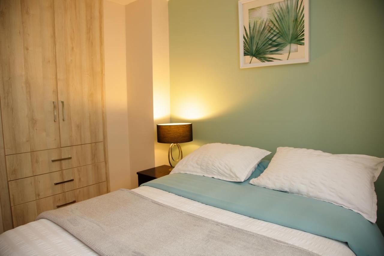 Apartament Wanderlot - Departamento Leganza - Penthouse Lujoso Riobamba Zewnętrze zdjęcie